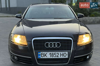 Седан Audi A6 2004 в 