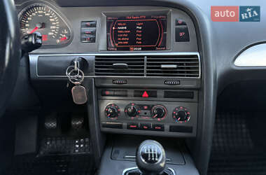 Седан Audi A6 2004 в 