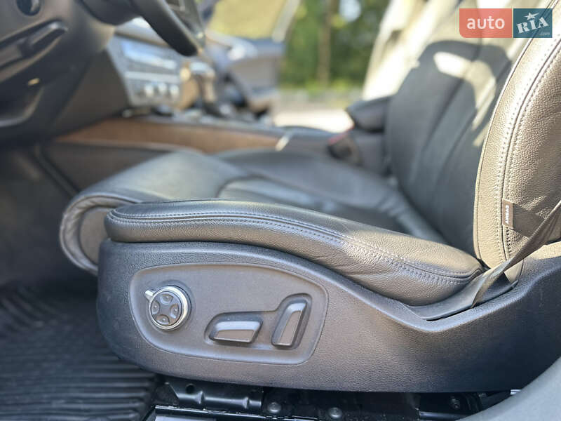 Седан Audi A6 2013 в Шляховой