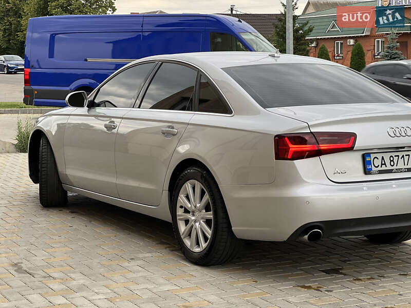Седан Audi A6 2012 в Гайсине