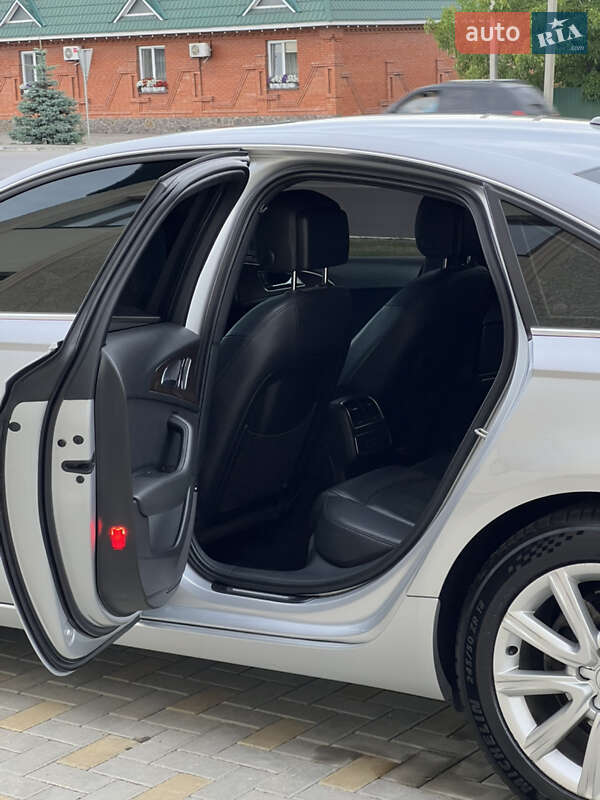 Седан Audi A6 2012 в Гайсине