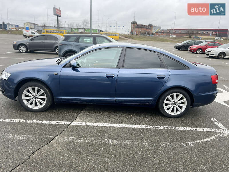 Седан Audi A6 2004 в 