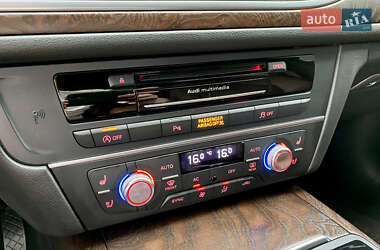 Седан Audi A6 2013 в 