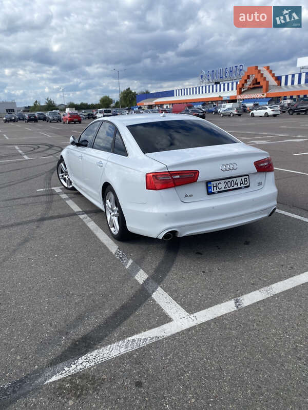 Седан Audi A6 2014 в Киеве