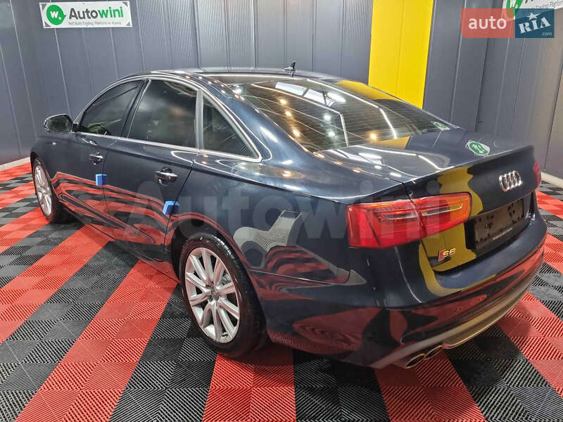 Седан Audi A6 2013 в Коростене