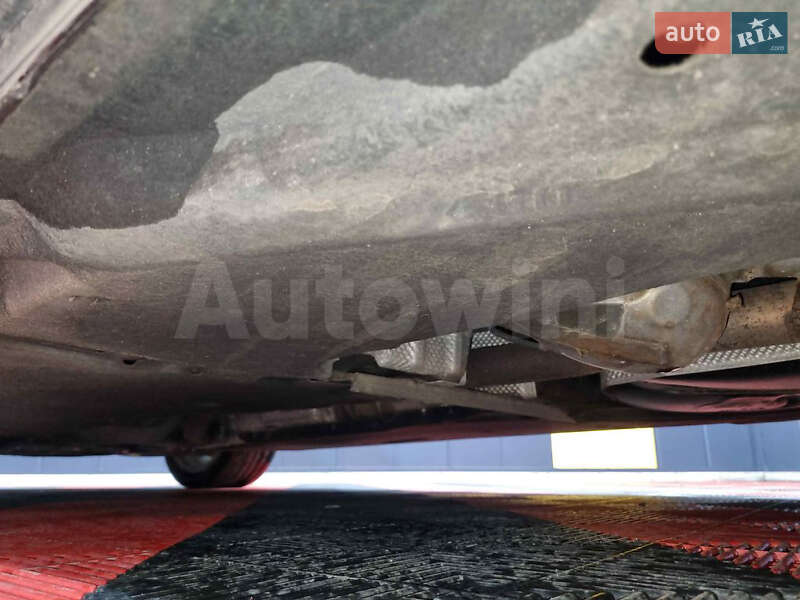 Седан Audi A6 2013 в Коростене
