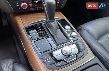 Седан Audi A6 2015 в 