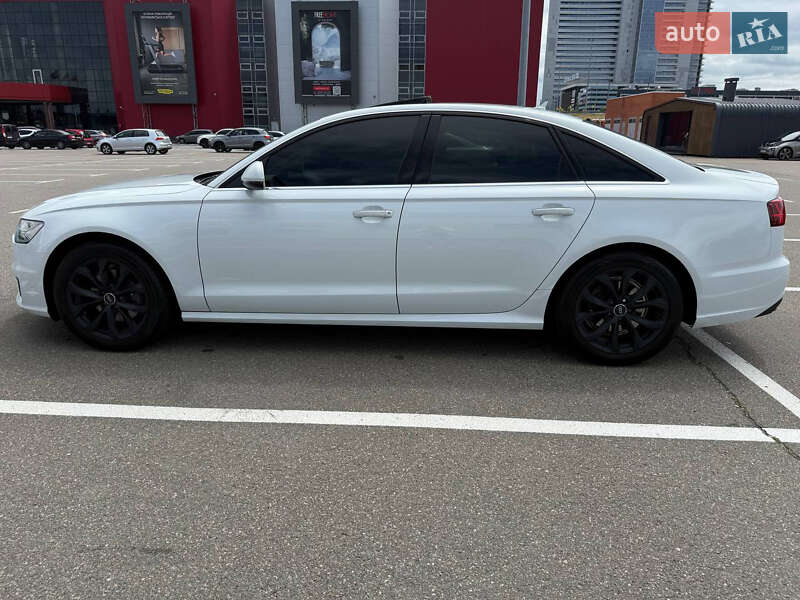 Седан Audi A6 2015 в Киеве