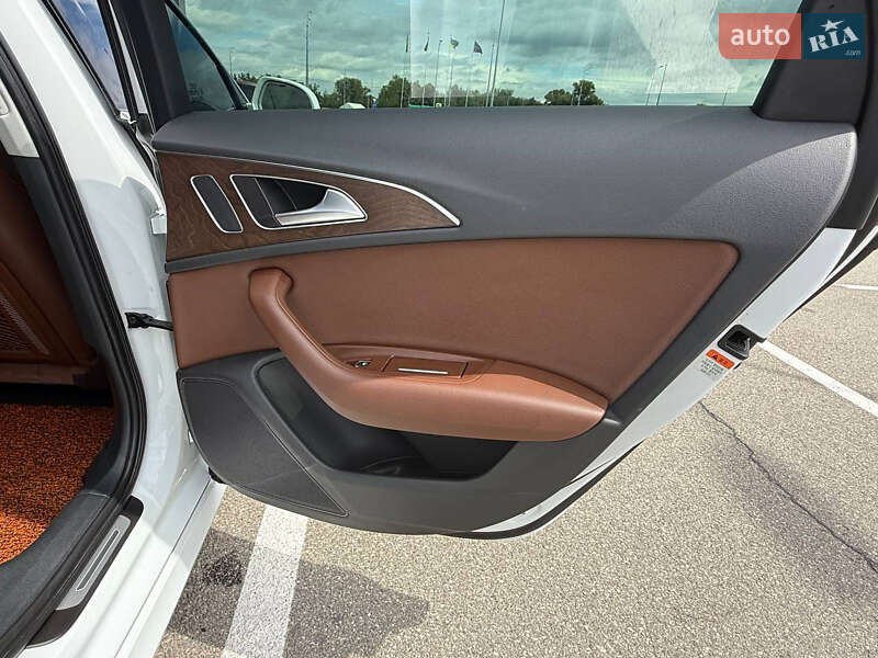 Седан Audi A6 2015 в Киеве
