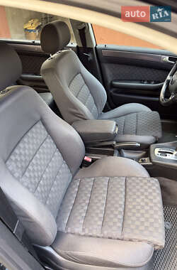 Универсал Audi A6 2003 в 