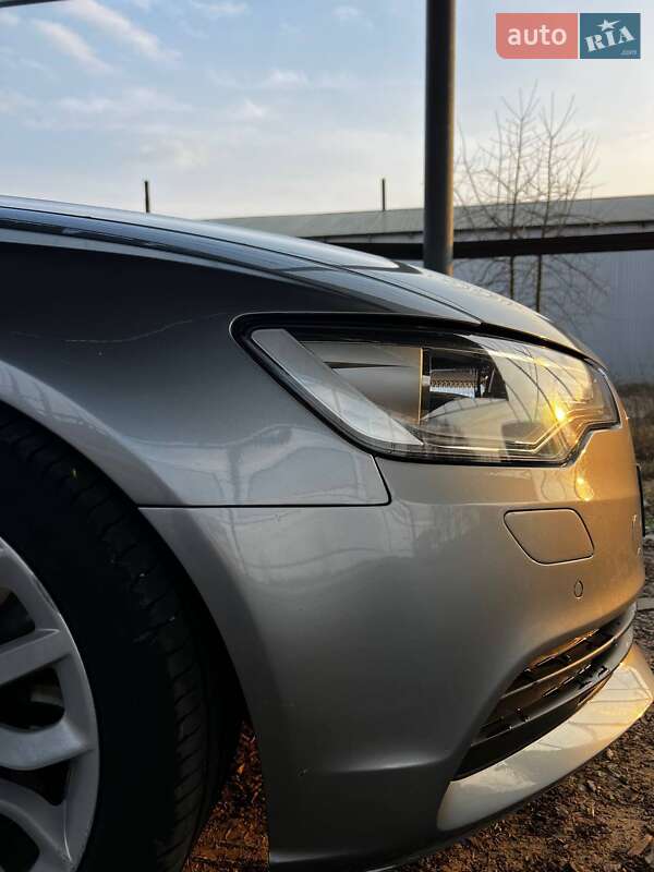 Седан Audi A6 2013 в Луцке