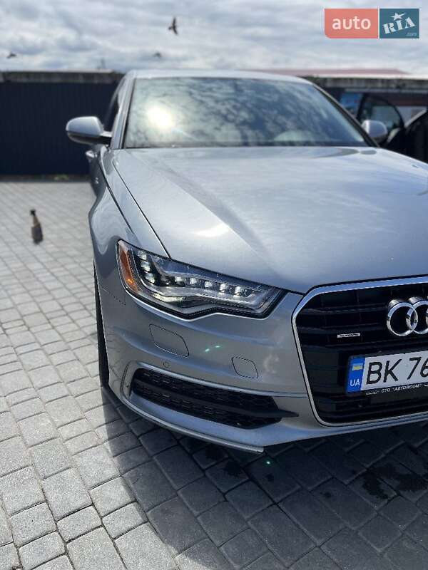 Седан Audi A6 2013 в 