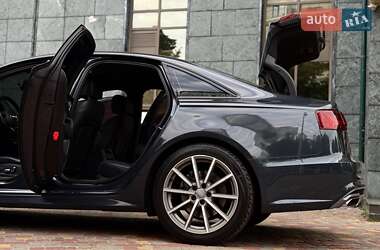Седан Audi A6 2015 в 