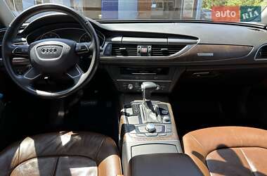 Седан Audi A6 2012 в 