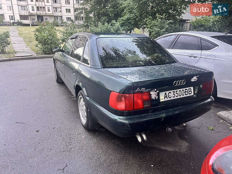 Седан Audi A6 1995 в Глухові
