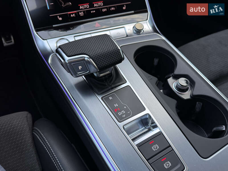Седан Audi A6 2018 в Мукачево