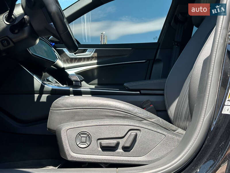 Седан Audi A6 2020 в Ужгороде