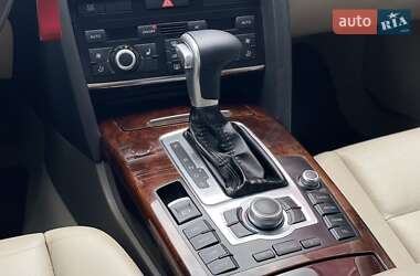 Седан Audi A6 2010 в 