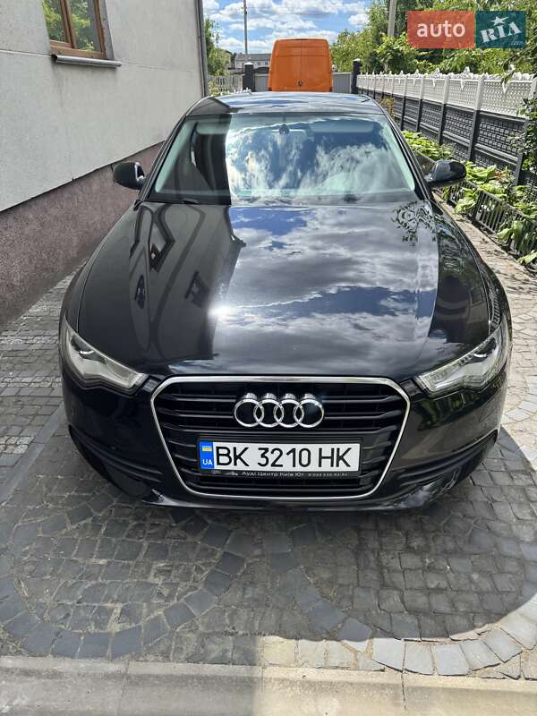 Седан Audi A6 2012 в Костополе