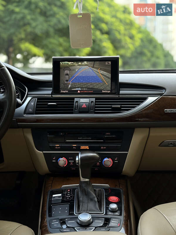 Седан Audi A6 2014 в Ивано-Франковске