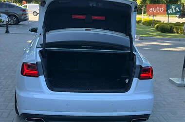 Седан Audi A6 2016 в 