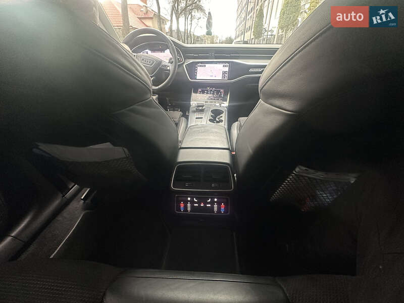 Седан Audi A6 2020 в Ужгороде