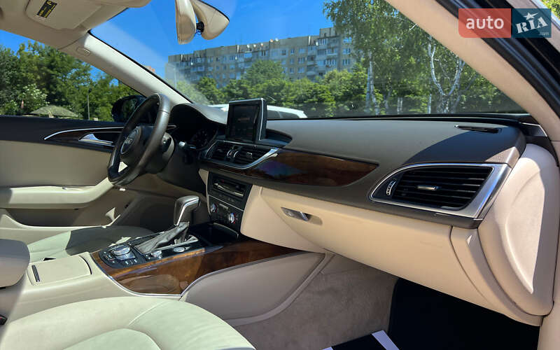 Седан Audi A6 2015 в Львове