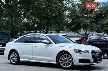 Седан Audi A6 2015 в 