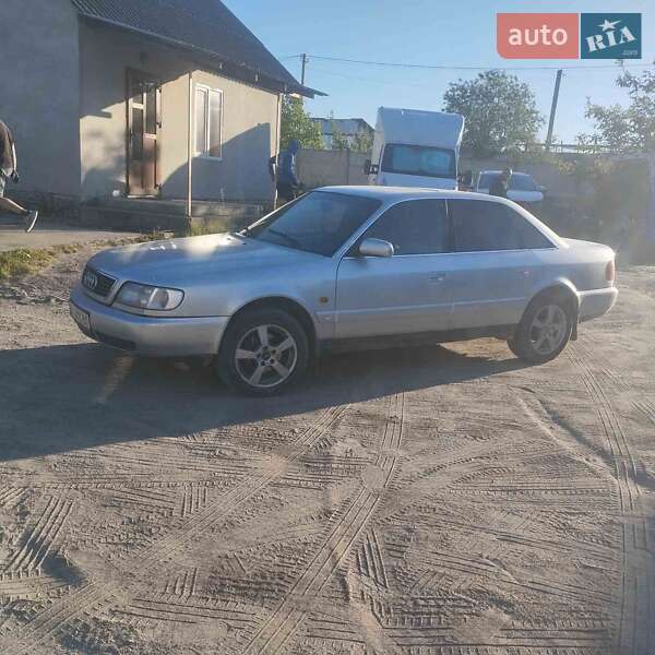 Седан Audi A6 1997 в Березному