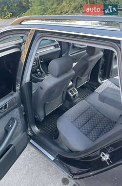 Універсал Audi A6 2001 в 