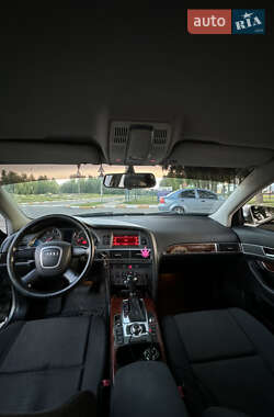 Седан Audi A6 2004 в 