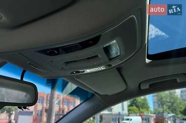 Седан Audi A6 2012 в 