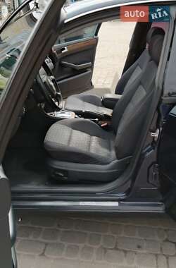 Универсал Audi A6 1998 в 
