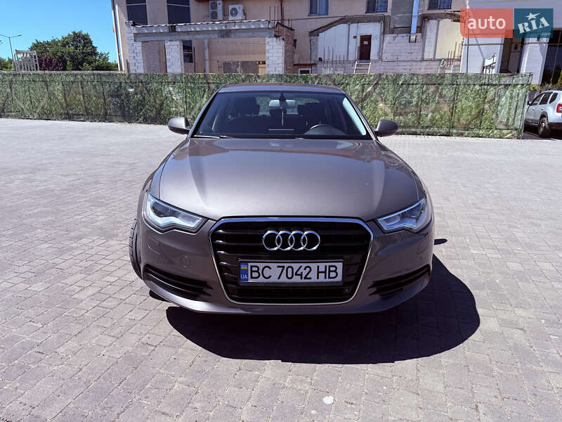 Седан Audi A6 2014 в 