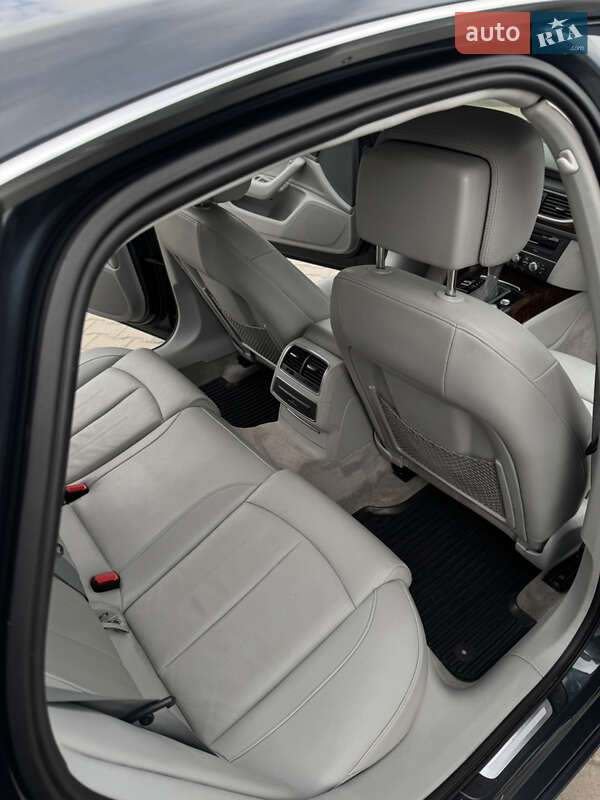 Седан Audi A6 2014 в Лубнах