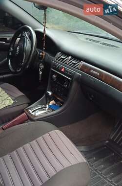 Седан Audi A6 2001 в 