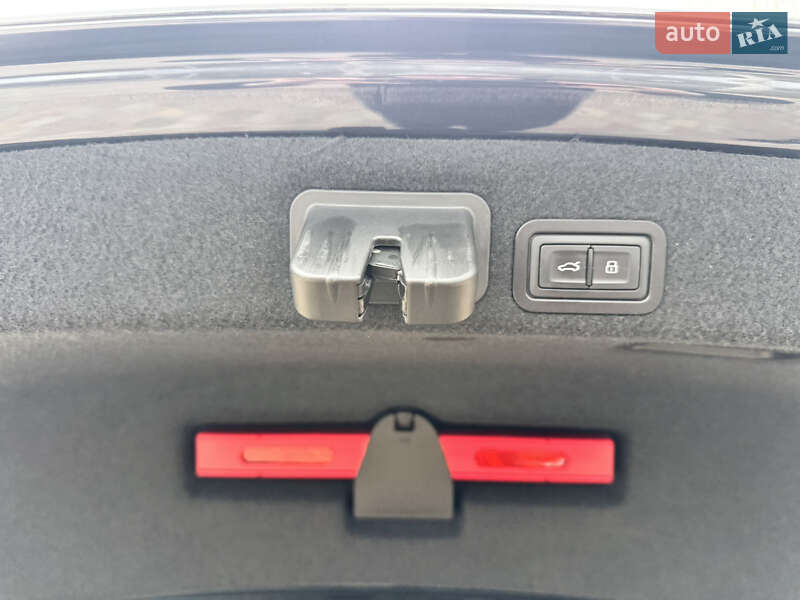 Седан Audi A6 2016 в Миргороді