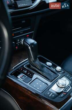Седан Audi A6 2015 в 
