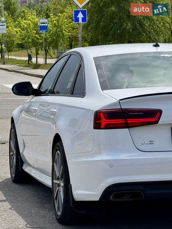 Седан Audi A6 2017 в Киеве