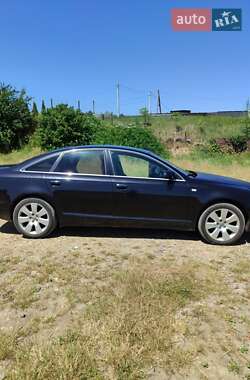 Седан Audi A6 2004 в 