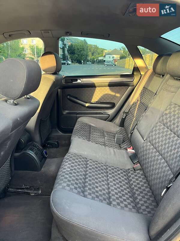 Седан Audi A6 2002 в Виноградове