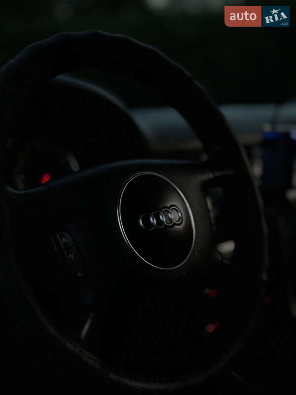 Універсал Audi A6 2004 в Малині