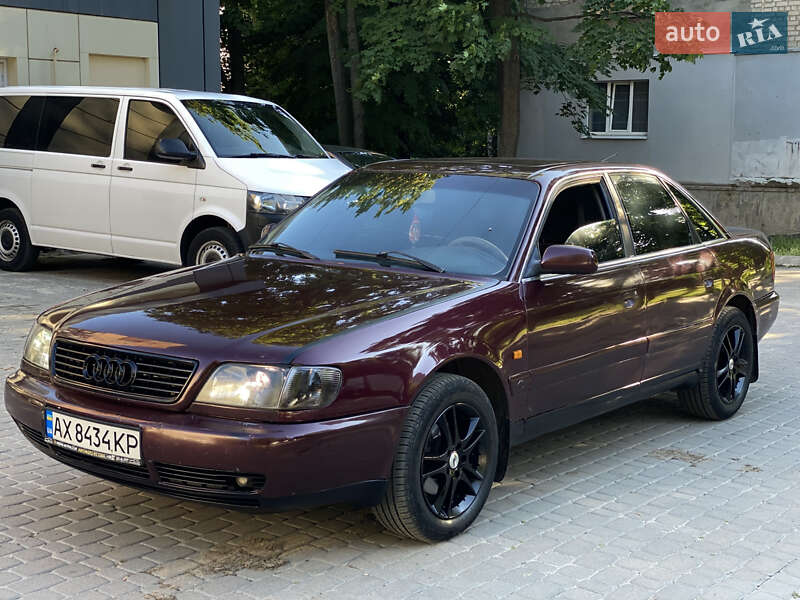 Седан Audi A6 1995 в 