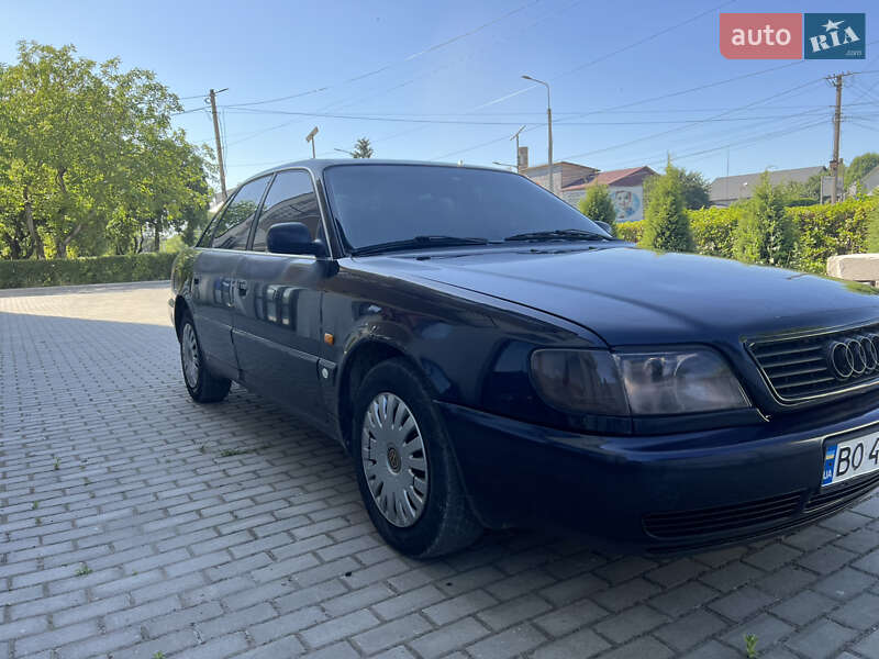 Седан Audi A6 1997 в Кременце