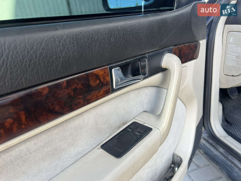 Седан Audi A6 1997 в Кременце