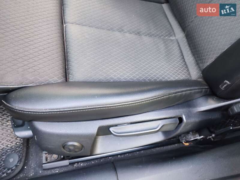 Седан Audi A6 2015 в Хмельницком