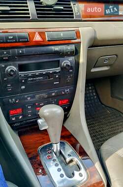 Универсал Audi A6 2001 в 