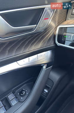 Седан Audi A6 2021 в 