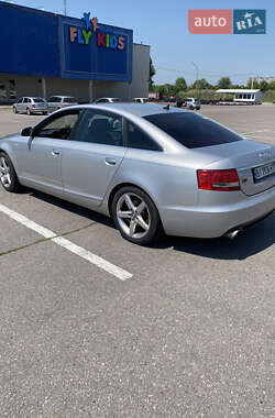 Седан Audi A6 2004 в 