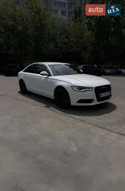 Седан Audi A6 2012 в 